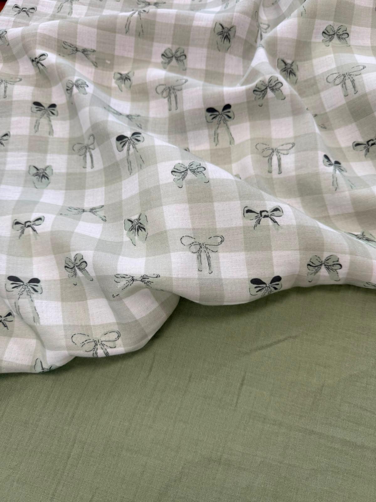 Müslin kumaş; yumuşak, hafif ve nefes alabilen dokusuyla bebek ve çocuk giyim, elbise, gömlek, şort, örtü, kundak, battaniye, havlu, bornoz ve çeşitli tekstil ürünlerinin üretiminde kullanıma uygundur.