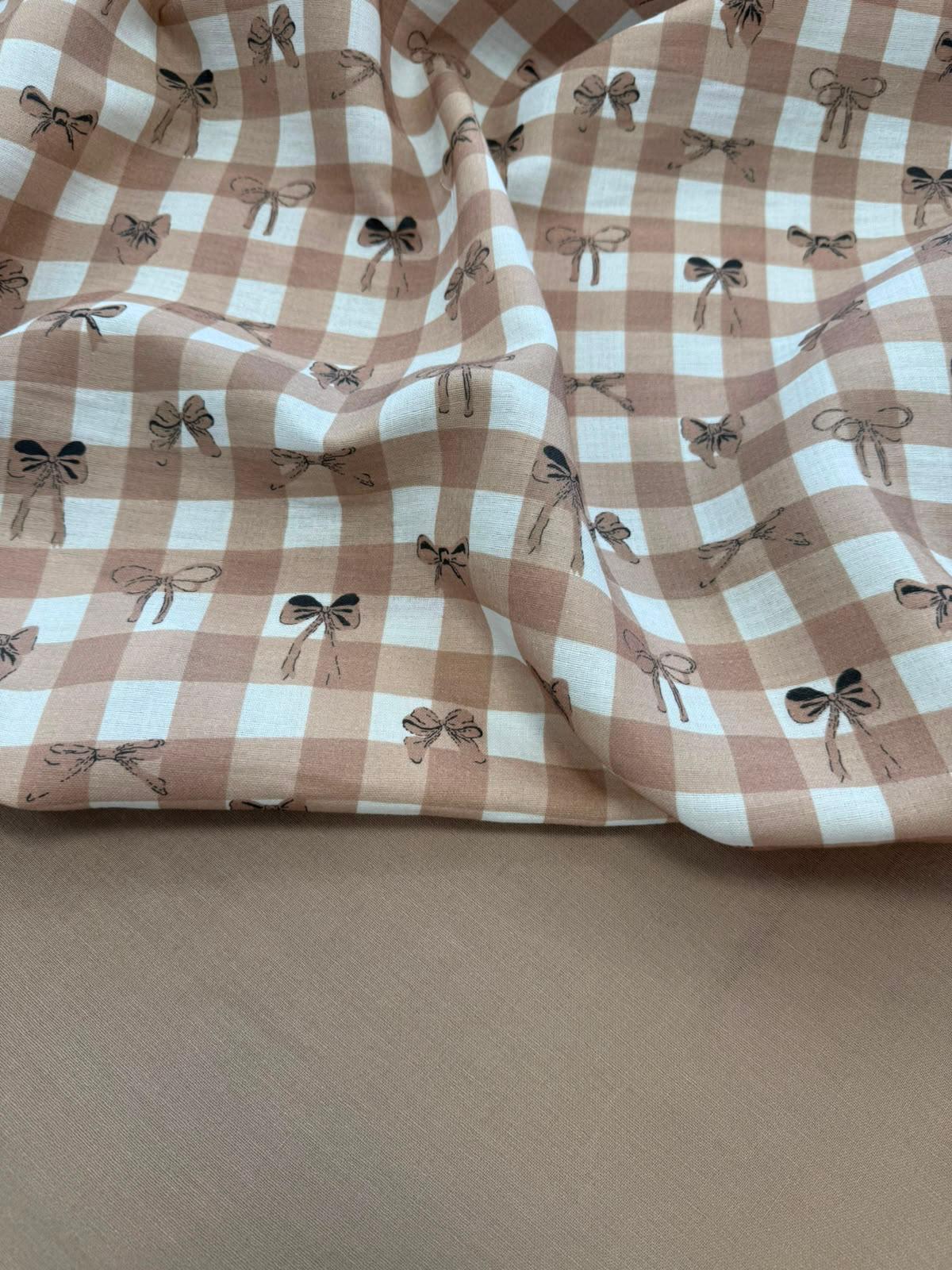 Müslin kumaş; yumuşak, hafif ve nefes alabilen dokusuyla bebek ve çocuk giyim, elbise, gömlek, şort, örtü, kundak, battaniye, havlu, bornoz ve çeşitli tekstil ürünlerinin üretiminde kullanıma uygundur.