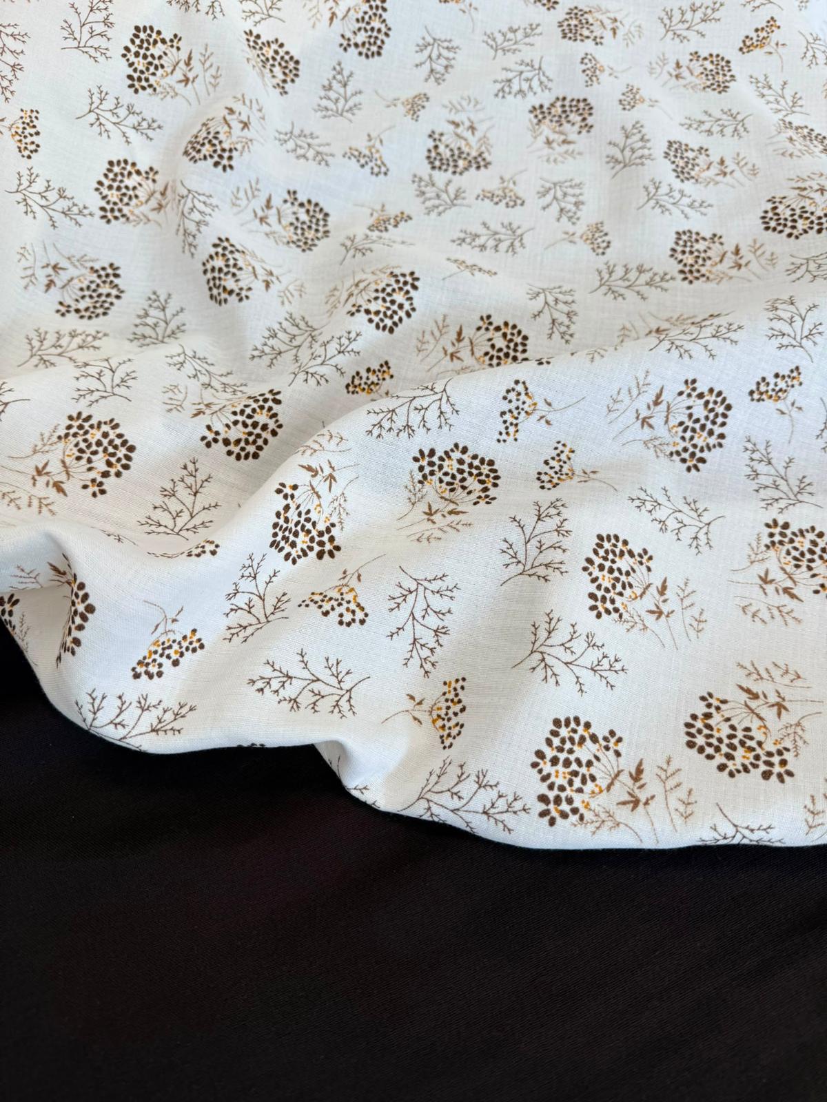 Müslin kumaş; yumuşak, hafif ve nefes alabilen dokusuyla bebek ve çocuk giyim, elbise, gömlek, şort, örtü, kundak, battaniye, havlu, bornoz ve çeşitli tekstil ürünlerinin üretiminde kullanıma uygundur.